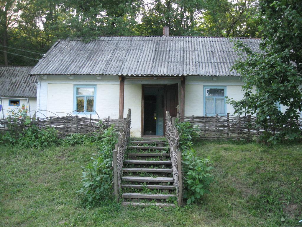 Maliovnytsya Dybintsy Exterior foto